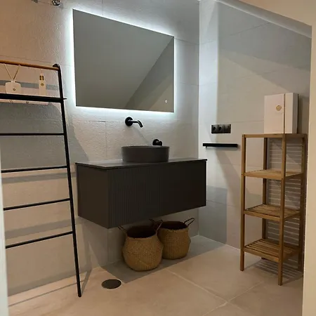 Mas Del Cullou, Moderne In Andalusien, In Der Naehe Vom شقة *