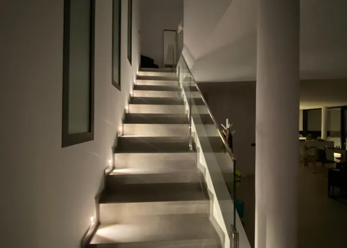 Mas Del Cullou, Moderne In Andalusien, In Der Naehe Vom