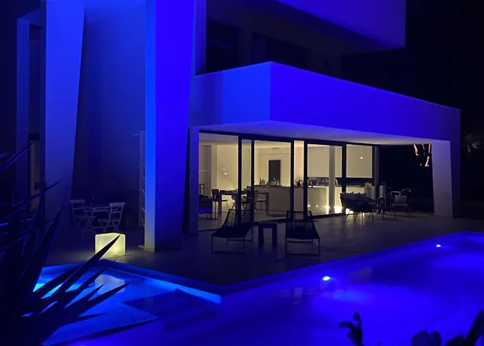 Mas Del Cullou, Moderne In Andalusien, In Der Naehe Vom 公寓 加的斯