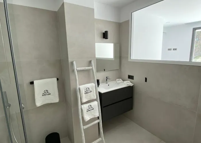 Mas Del Cullou, Moderne In Andalusien, In Der Naehe Vom 公寓 *