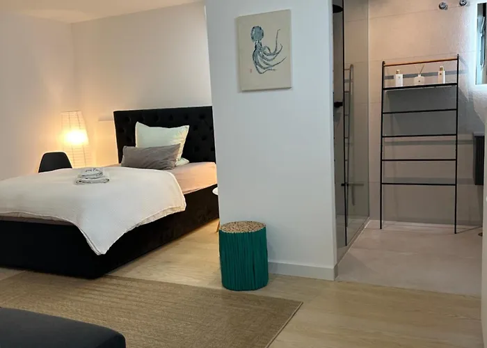 Mas Del Cullou, Moderne In Andalusien, In Der Naehe Vom *