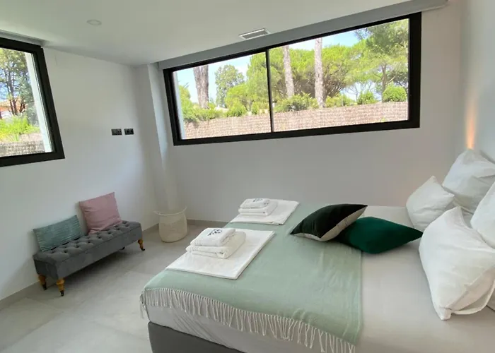 Mas Del Cullou, Moderne In Andalusien, In Der Naehe Vom * Cádiz