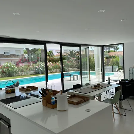 Mas Del Cullou, Moderne In Andalusien, In Der Naehe Vom Apartment Cadiz