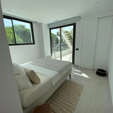 Mas Del Cullou, Moderne In Andalusien, In Der Naehe Vom Apartment *